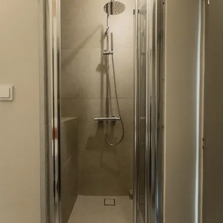 Nest Apartment Limeni