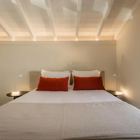 Apartment Nest Limeni