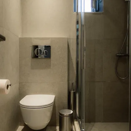 Nest Apartment *