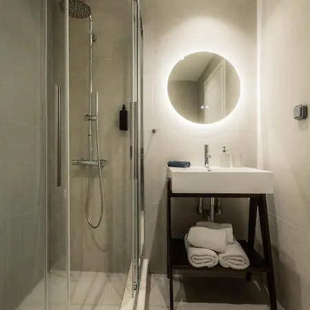 Nest Apartment *