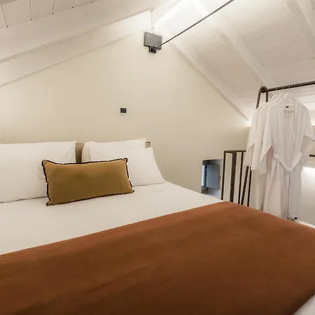 Apartment Nest Limeni